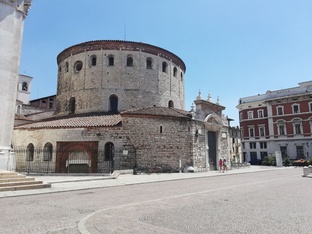 COSA VEDERE A BRESCIA, DUOMO VECCHIO IN PIAZZA PAOLO VI