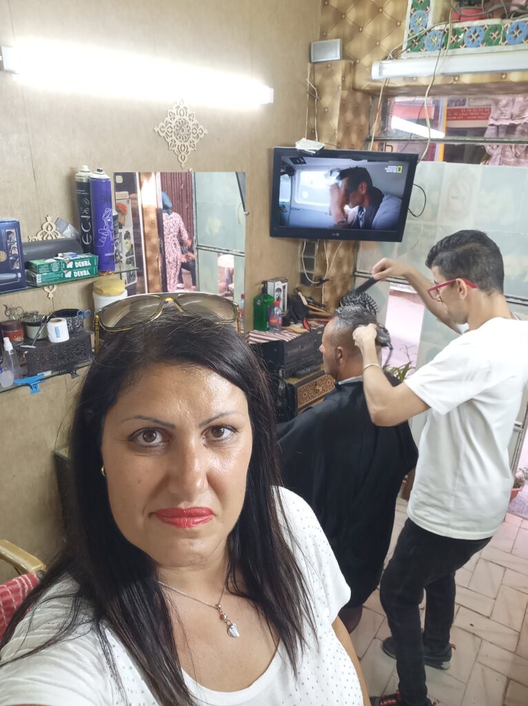 TAGLIO DI CAPELLI A FES MAROCCO