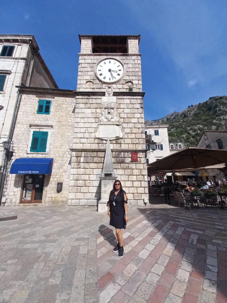 Torre dell'Orologio in Piazza d'Armi a Kotor