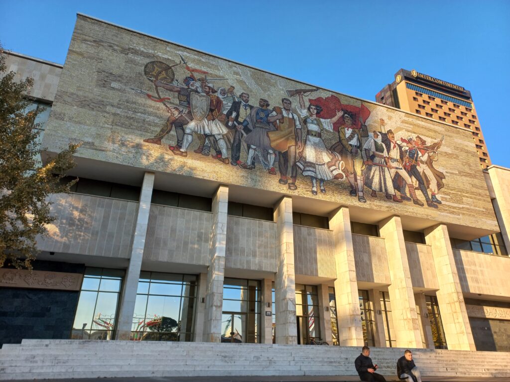 Cosa vedere a Tirana, Museo Nazionale di Storia