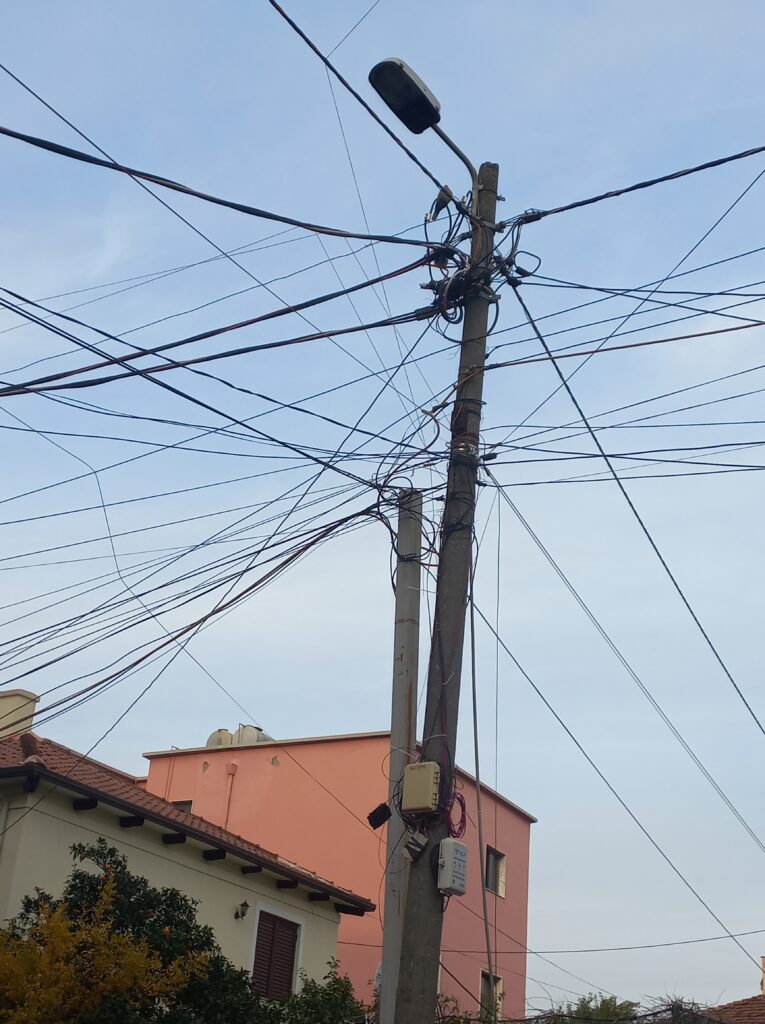 Fili della luce in Albania
