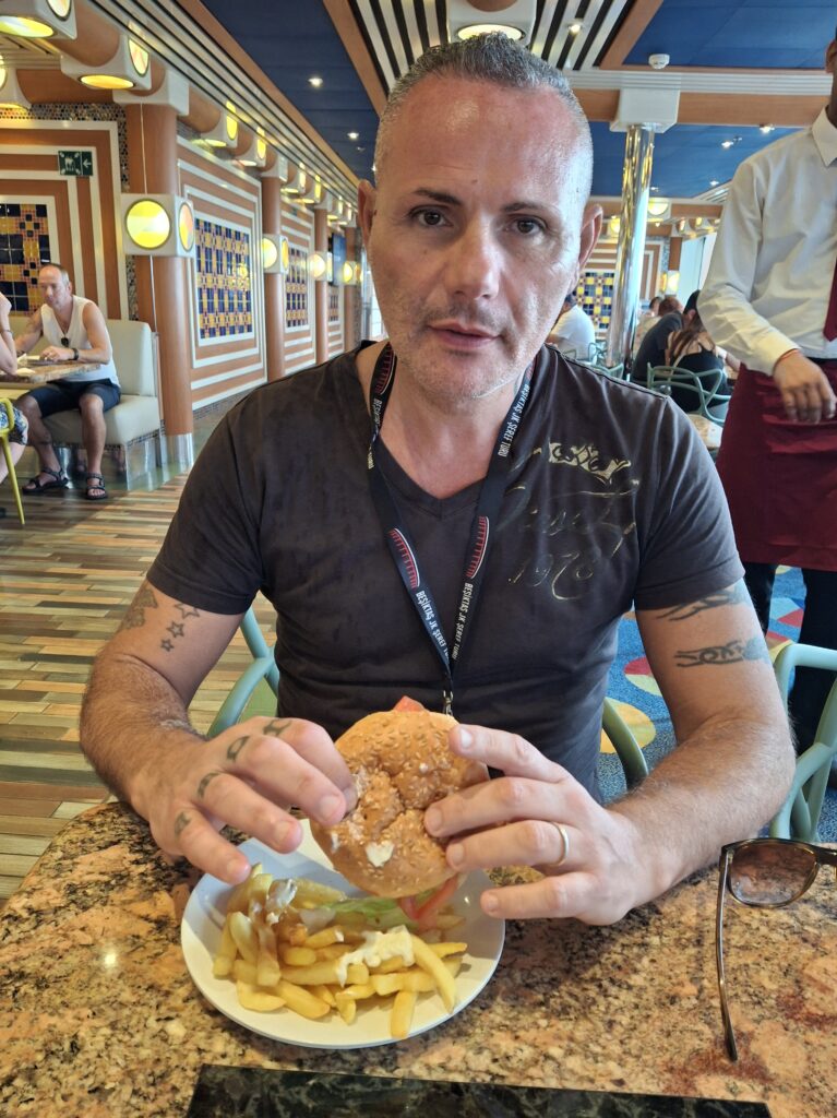 Hamburger del Salty Beach Streetfood su nave da crociera