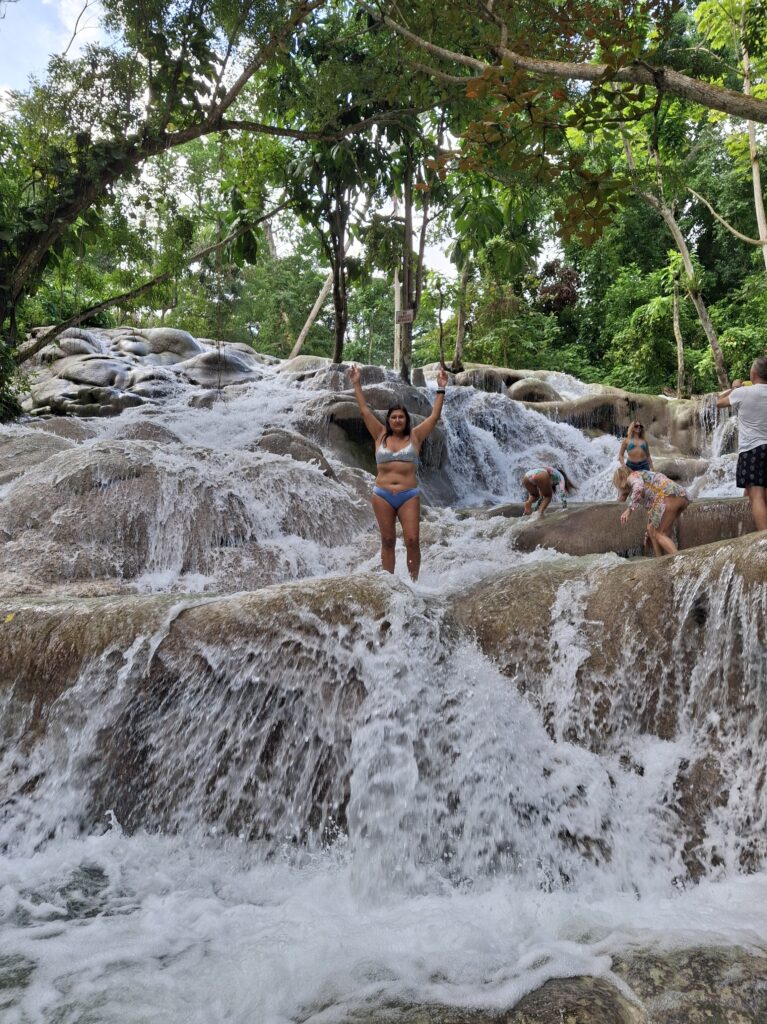 Arrampicata sulle Dunn's River Falls