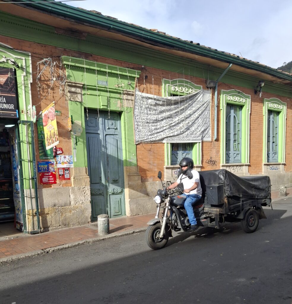 Moto per trasporto merci in Colombia