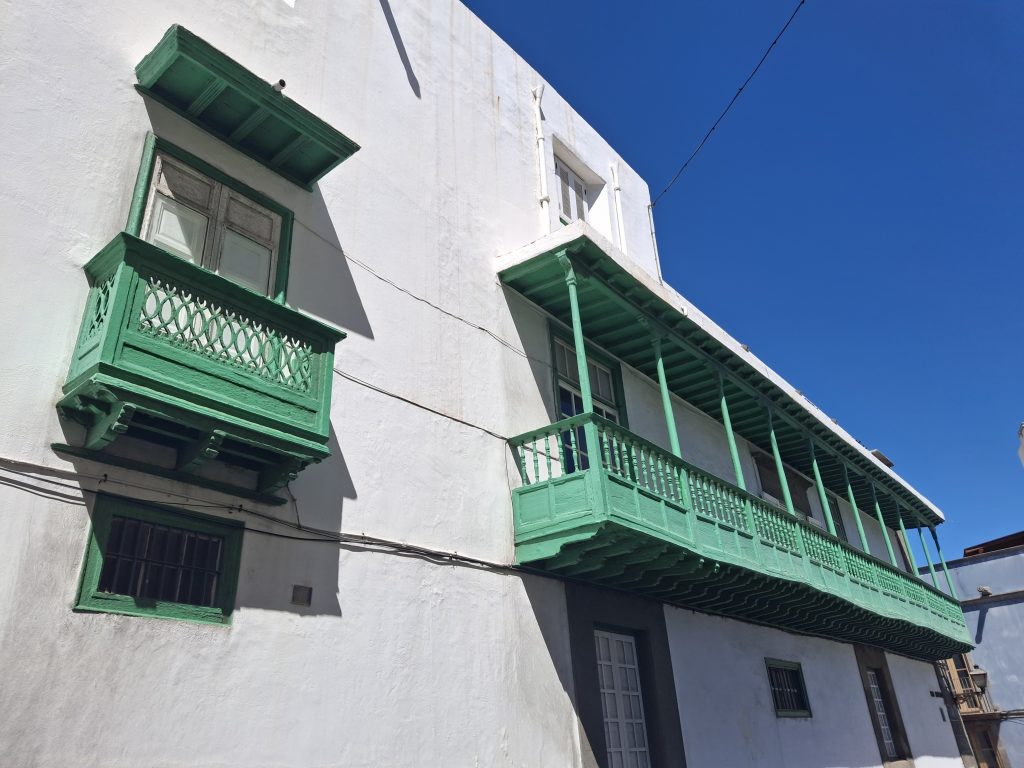 Calle Los Balcones Las Palmas, tipici balconi in legno
