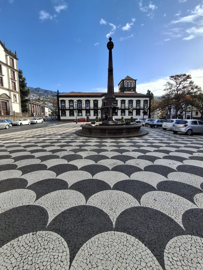 Funchal Madeira cosa vedere in un giorno, La Praça do Município