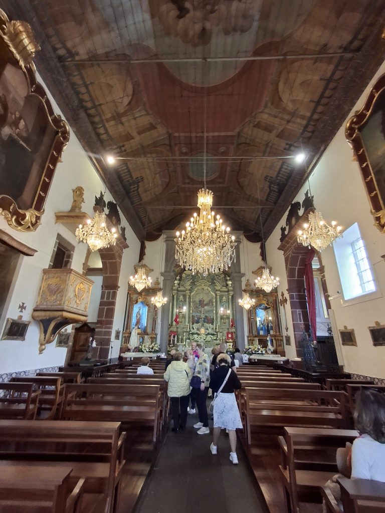 Gli interni del Santuario di Nossa Senhora do Monte