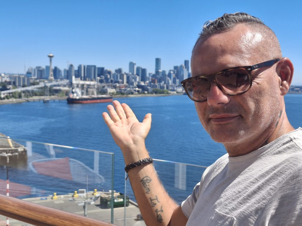 skyline della città di Seattle dalla nave da crociera, prima di un viaggio in Alaska.