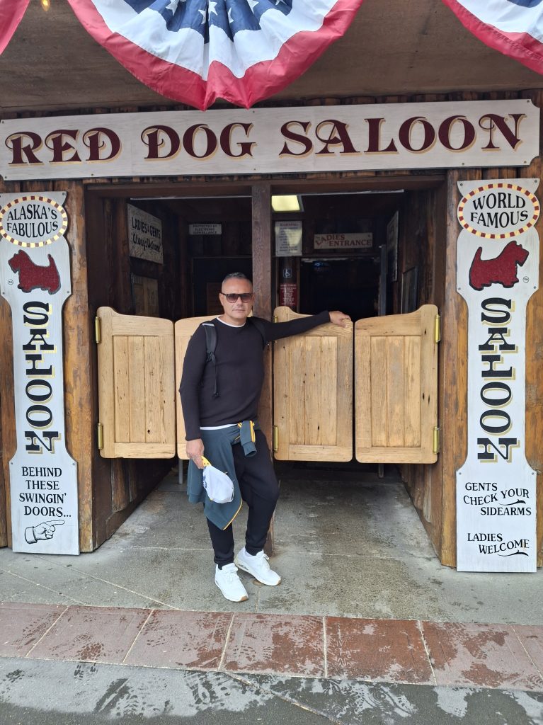 Il Red Dog Saloon, storico locale della Corsa all'Oro da vedere a Juneau.